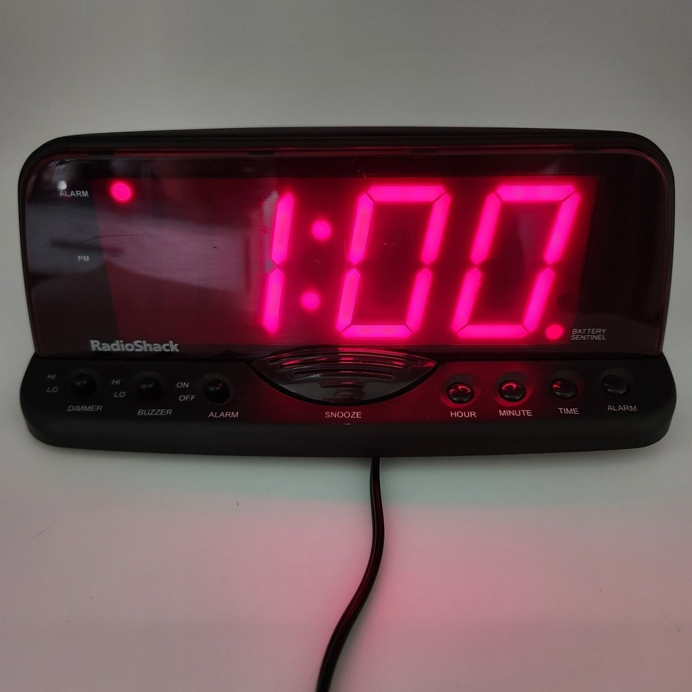 Vintage RadioShack 63-960 Extra Loud Alarm Clock Red LED Display Works
